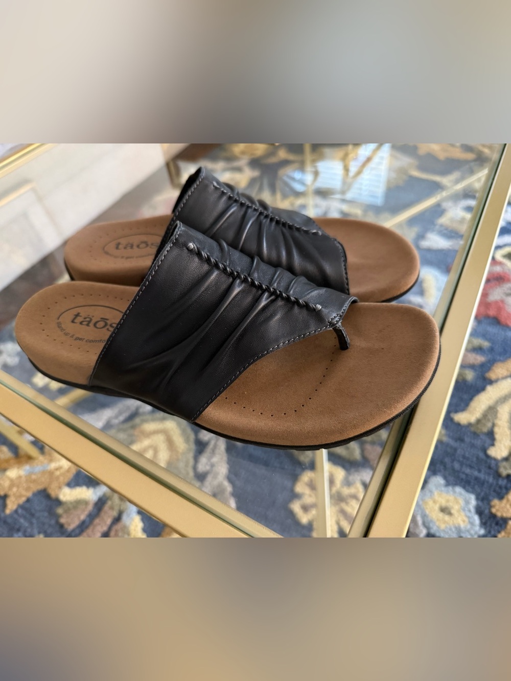 Taos Footwear Black Leather Ruched Thong Sandal